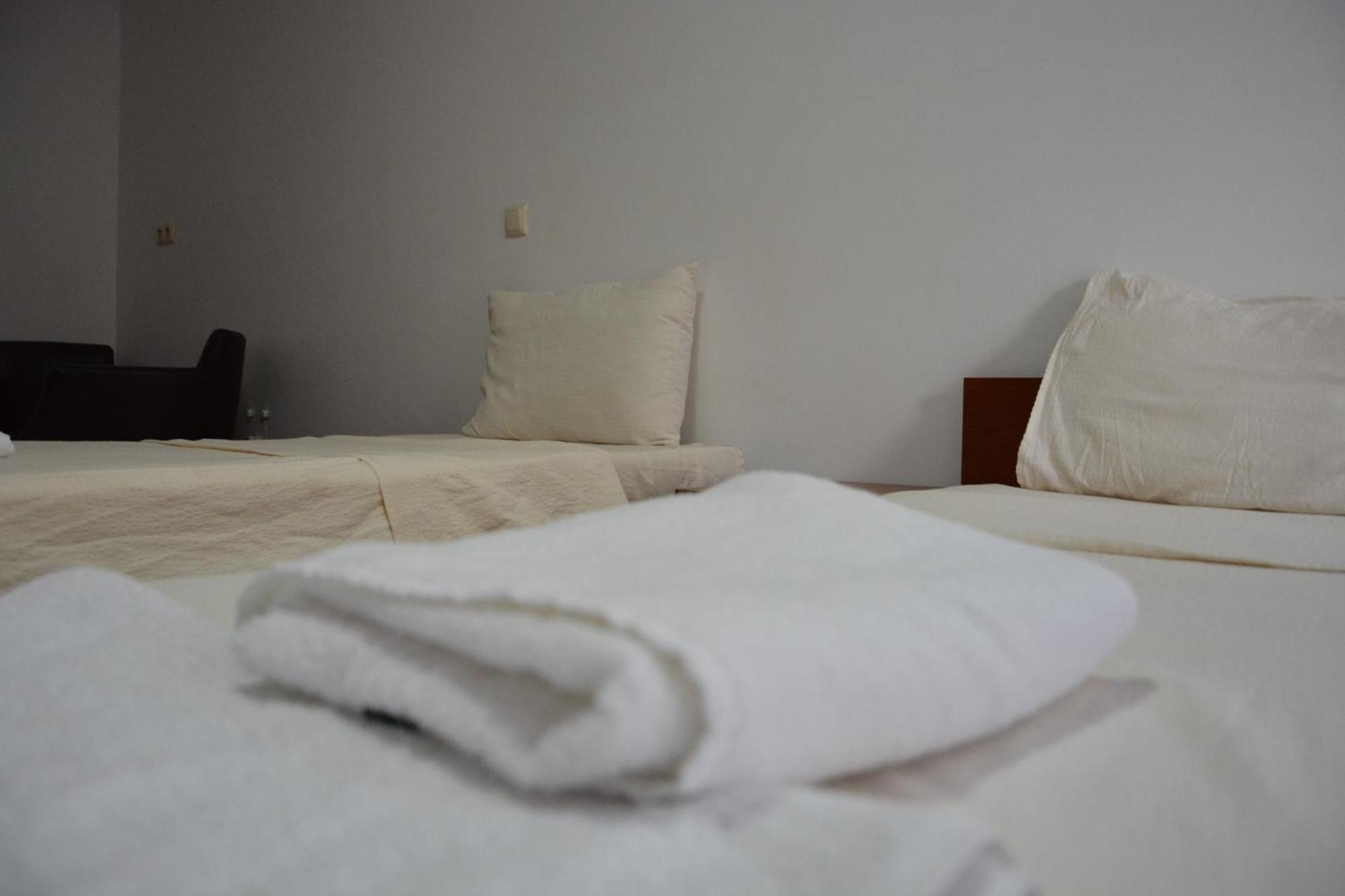 Kičevo Arabella Hotel מראה חיצוני תמונה