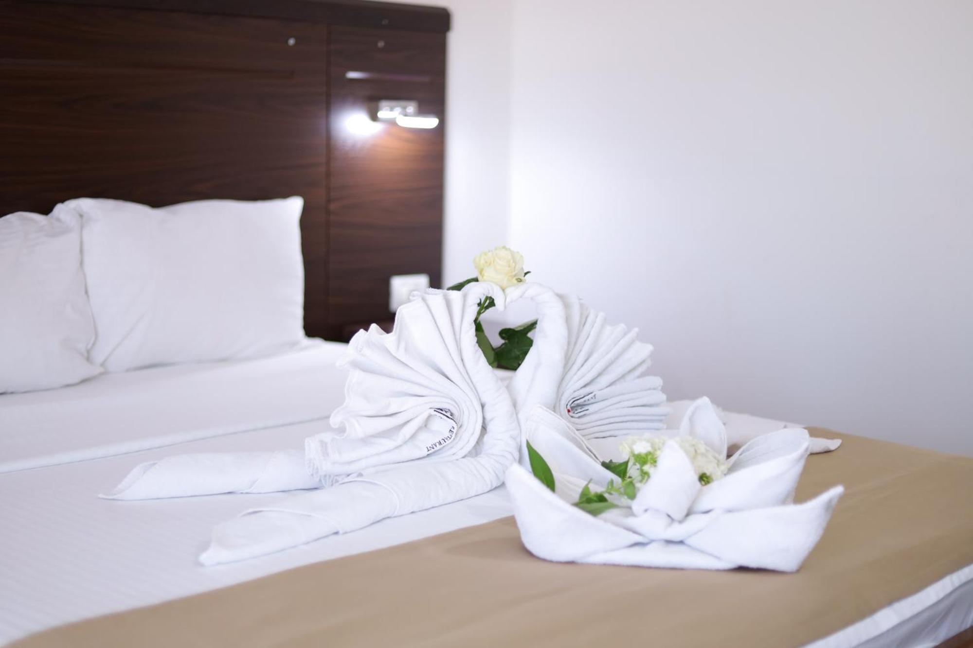 Kičevo Arabella Hotel מראה חיצוני תמונה