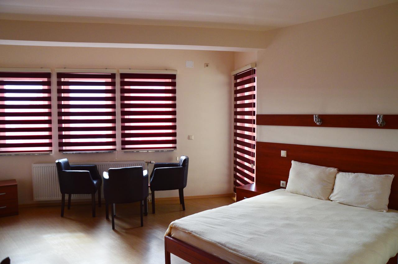 Kičevo Arabella Hotel מראה חיצוני תמונה